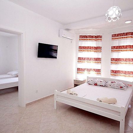 Tosic Apartmani Бар Экстерьер фото