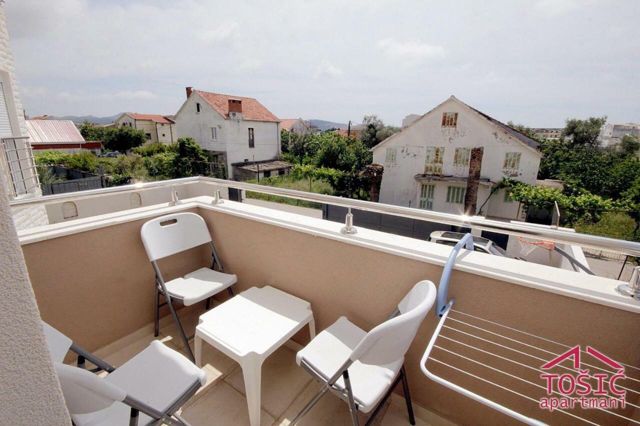 Tosic Apartmani Бар Экстерьер фото