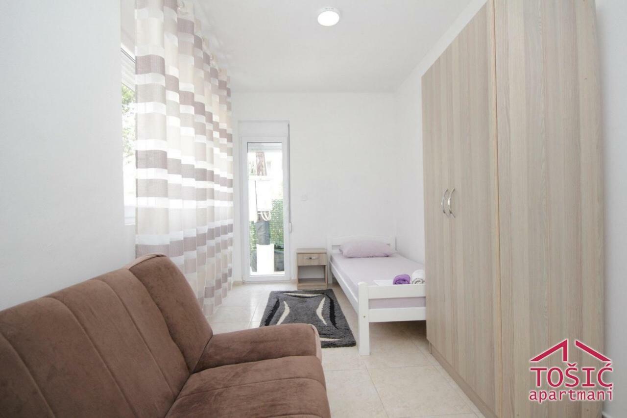 Tosic Apartmani Бар Экстерьер фото