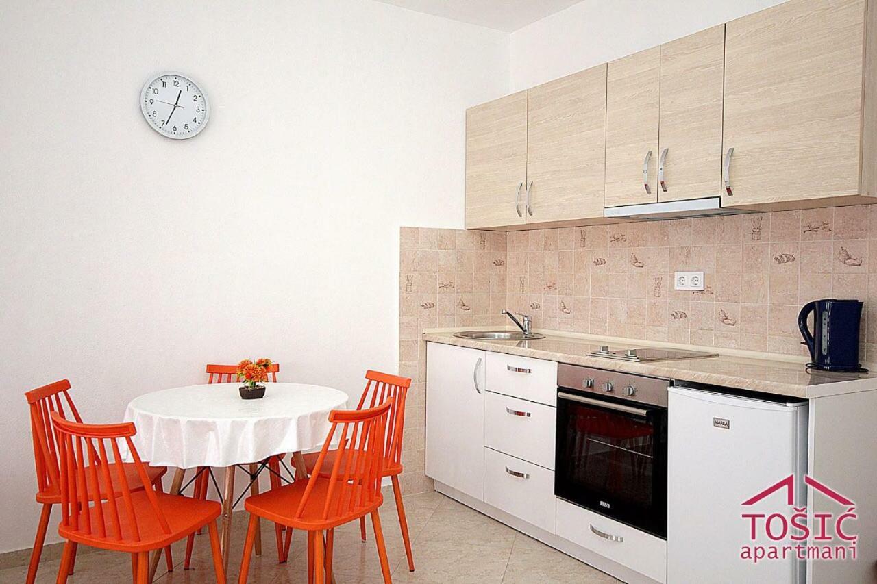 Tosic Apartmani Бар Экстерьер фото