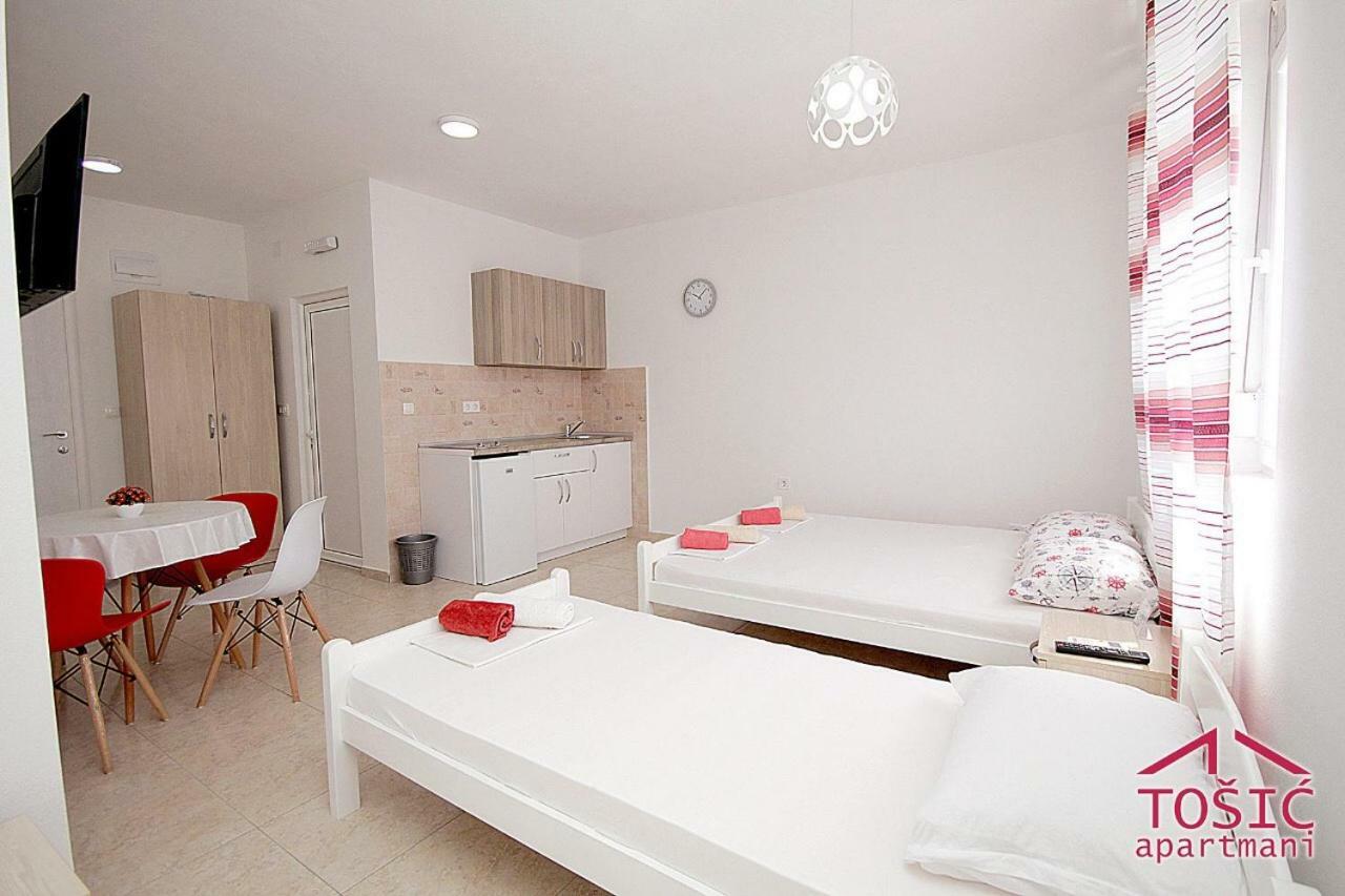 Tosic Apartmani Бар Экстерьер фото